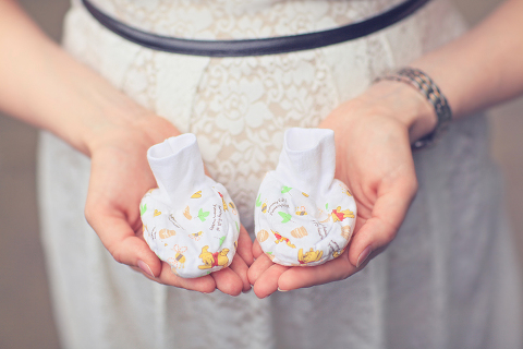 London_pregnancy_maternity_holland_park_portrait_photo_shoot_13