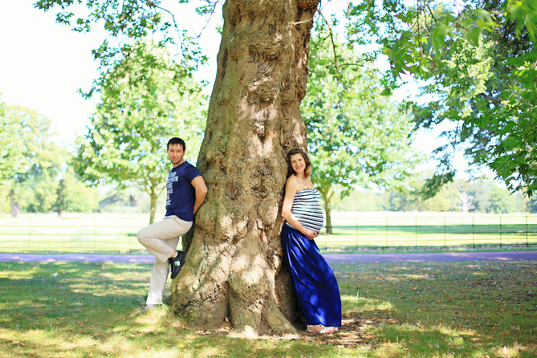 Pregnancy photo shoot in Osterley park London