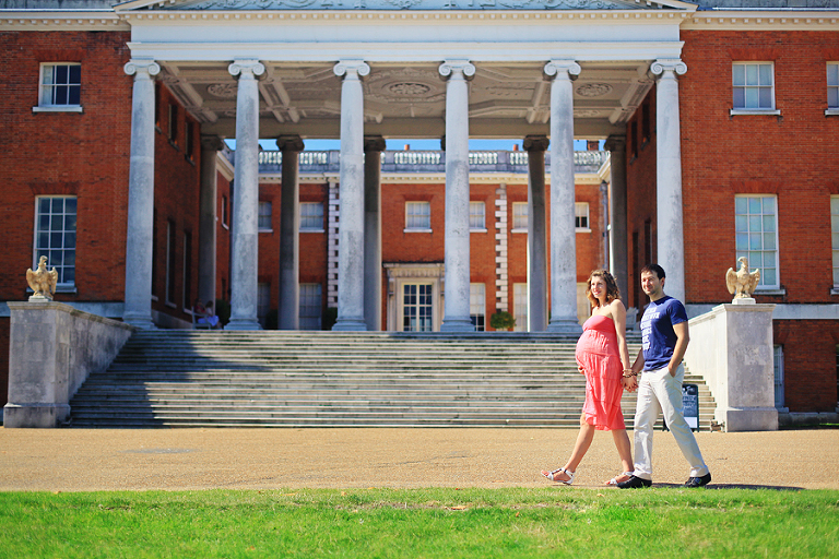 Pregnancy photo shoot in Osterley park London