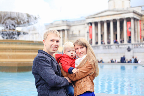 Family_outdoor_London_photo-shootBig-Ben-Westminsterkids_portraits_1