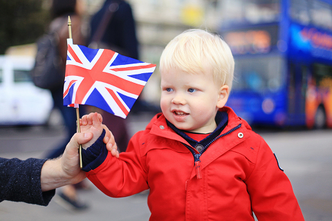 Family_outdoor_London_photo-shootBig-Ben-Westminsterkids_portraits_1 (17)