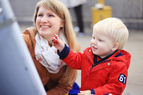 Family_outdoor_London_photo-shootBig-Ben-Westminsterkids_portraits_1 (18)