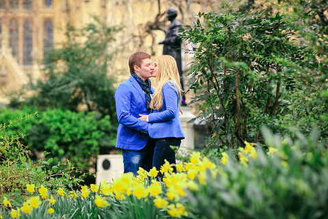 London_Engagement_love-story_photoshoot_pre-wedding_Big_Ben_Tower_Bridge_020