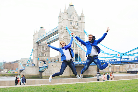 London_Engagement_love-story_photoshoot_pre-wedding_Big_Ben_Tower_Bridge_040