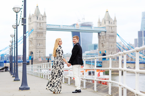 London_Engagement_love-story_photoshoot_pre-wedding_Big_Ben_Tower_Bridge_050