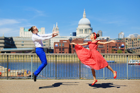 London_love-story-engagement-prewedding-photoshoot-dancers-outdoor-Big-Ben_13