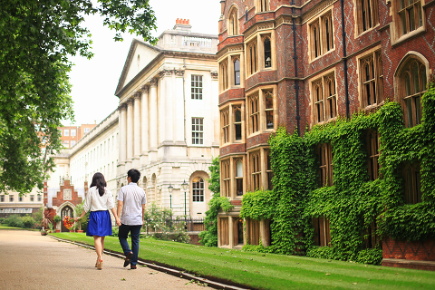love-engagement_photo-shoot_London_couple_pre-wedding-018