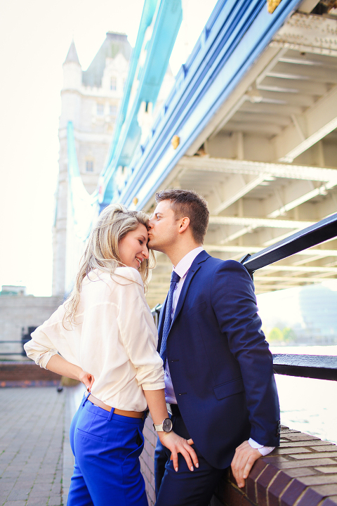engagement_love-story_photoshoot_london_couple_tower_bridge_London_09