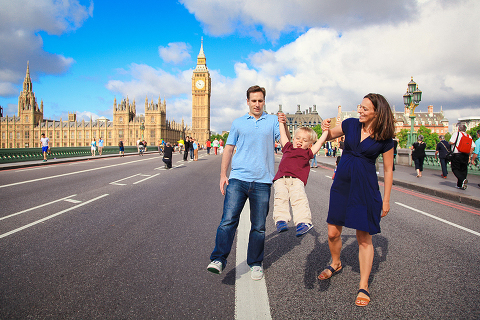 Family outdoor photo shoot London Big Ben Westminster Hampstead Heath11
