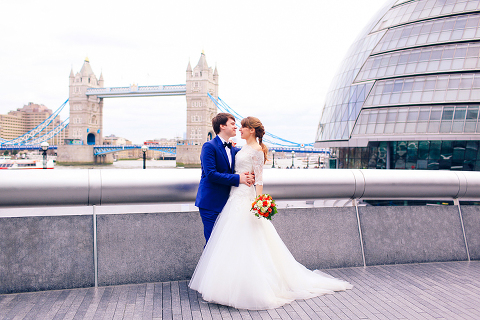 Wedding_photoshoot_London_Westminster_Bayswater_Big_Ben_Tower_Bridge_park_spring_cherry_blossom_054