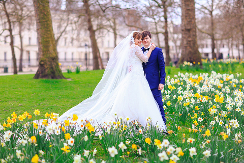 Wedding_photoshoot_London_Westminster_Bayswater_Big_Ben_Tower_Bridge_park_spring_cherry_blossom_123