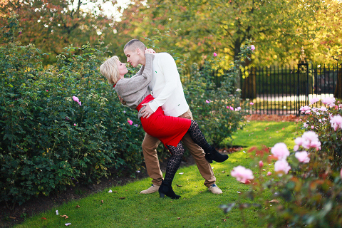 Love_engagement_photo_shoot_London_Regents_park_autumn_fall_004