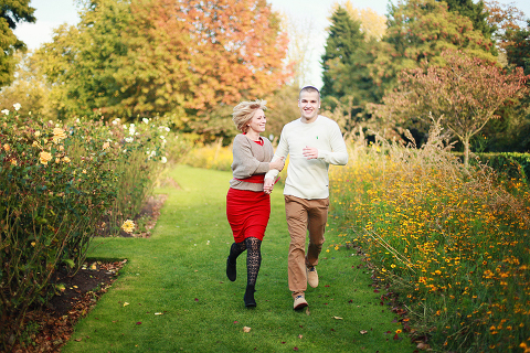 Love_engagement_photo_shoot_London_Regents_park_autumn_fall_015