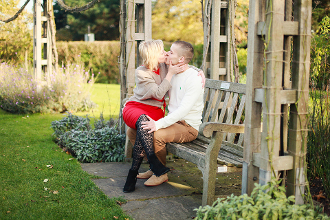 Love_engagement_photo_shoot_London_Regents_park_autumn_fall_016