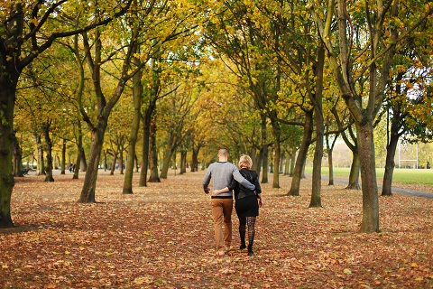 Love_engagement_photo_shoot_London_Regents_park_autumn_fall_019