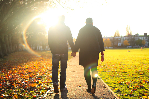 Richmond_park_love_engagement_photo_shoot_sunset_London_003