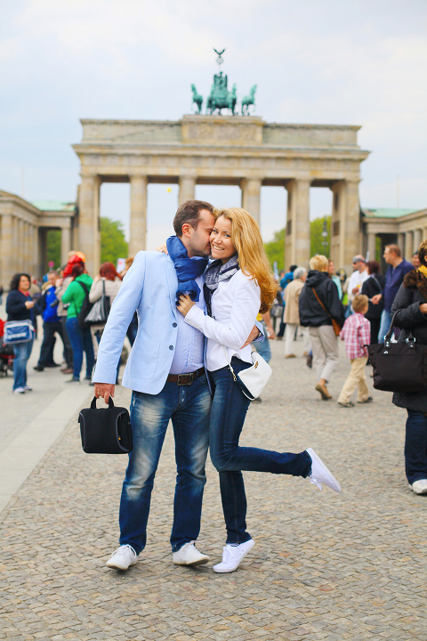 Berlin_love_engagement_photo_shoot_Potsdam_Germany_destination_romantic_001
