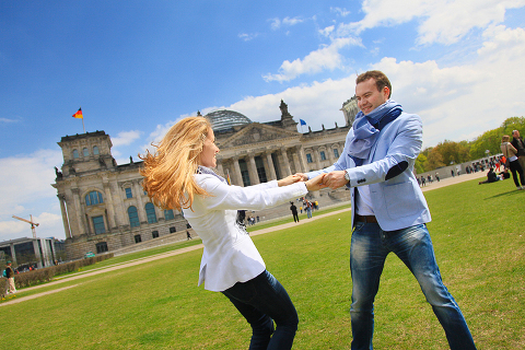 Berlin_love_engagement_photo_shoot_Potsdam_Germany_destination_romantic_006