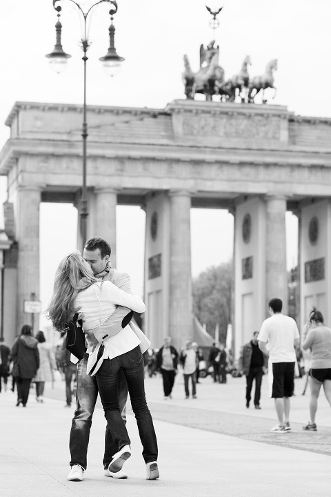 Berlin_love_engagement_photo_shoot_Potsdam_Germany_destination_romantic_016