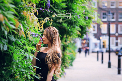 Fashion_photo_shoot_Lincolns_inn_London_Holborn_portrait_outdoor_70s_031