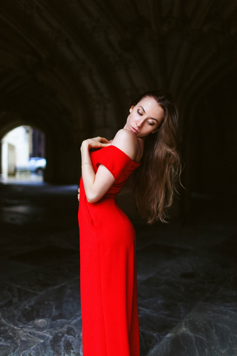 Fashion_photo_shoot_Lincolns_inn_London_Holborn_portrait_outdoor_70s_033