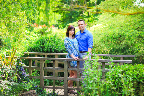 pregnancy_maternity_couple_photo_shoot_London_Regents_park_summer_rose_garden_sunset_002