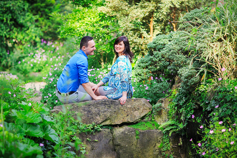 pregnancy_maternity_couple_photo_shoot_London_Regents_park_summer_rose_garden_sunset_004