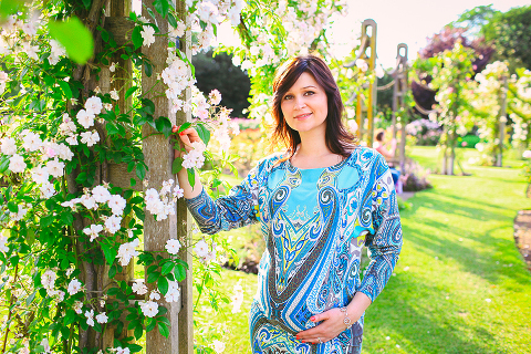 pregnancy_maternity_couple_photo_shoot_London_Regents_park_summer_rose_garden_sunset_015