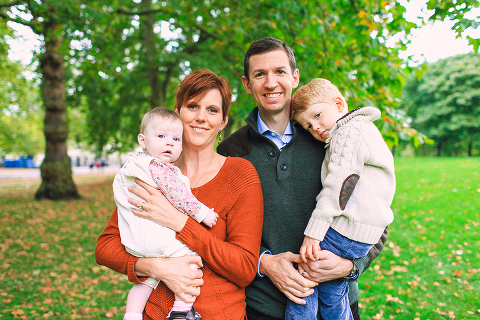 family_photo_shoot_London_st_james_park_westminster_autumn_outdoor_001