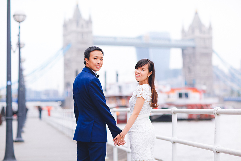 love_story_engagement_pre_wedding_photo_shoot_London_westminster_Big_Ben_Tower_Bridge_Piccadilly_009