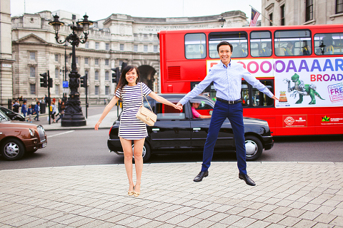 love_story_engagement_pre_wedding_photo_shoot_London_westminster_Big_Ben_Tower_Bridge_Piccadilly_043