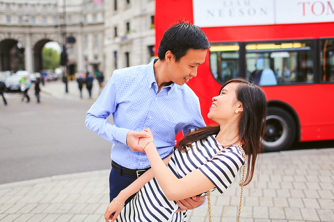 love_story_engagement_pre_wedding_photo_shoot_London_westminster_Big_Ben_Tower_Bridge_Piccadilly_044