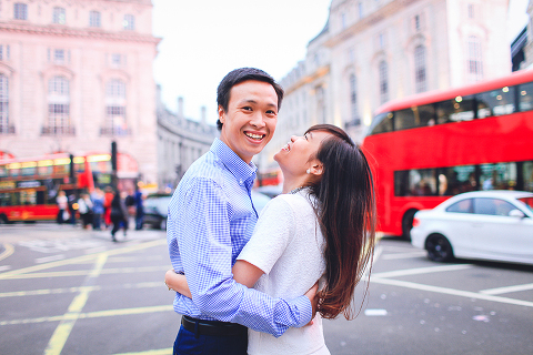 love_story_engagement_pre_wedding_photo_shoot_London_westminster_Big_Ben_Tower_Bridge_Piccadilly_068
