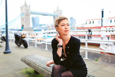London-portrait-fashion-photo-shoot-Tower_Bridge_glamour_011