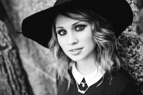 London-portrait-fashion-photo-shoot-Big-Ben-Westminster_Autumn_evening_035