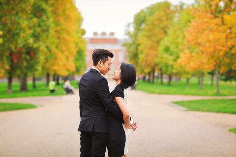 Graduation_love_couple-photo_shoot_London-Kensington_Autumn_outdoor_07