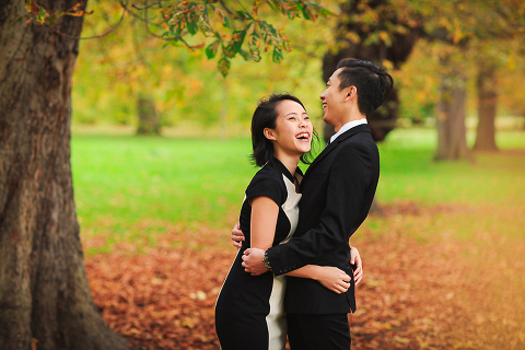 Graduation_love_couple-photo_shoot_London-Kensington_Autumn_outdoor_10