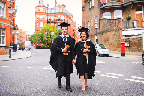 Graduation_love_couple-photo_shoot_London-Kensington_Autumn_outdoor_31