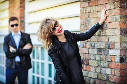 love-photoshoot_london-tower-bridge-st-katharine-docks-autumn-outdoor_15