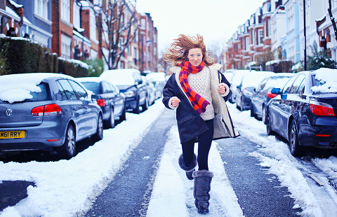 winter-fashion-portrait-photo-shoot-snow-Belsize-park_15