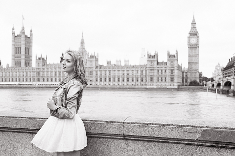 London-outdoor-portrait-photo-shoot-summer-Big_Ben_westminster-piccadilly-trafalgar-square-07