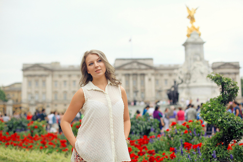 London-outdoor-portrait-photo-shoot-summer-Big_Ben_westminster-piccadilly-trafalgar-square-30