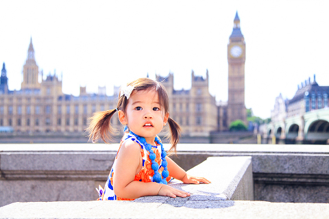Family-outdoor-summer-photo-shoot-London-Big-Ben-Westminster_kids_05