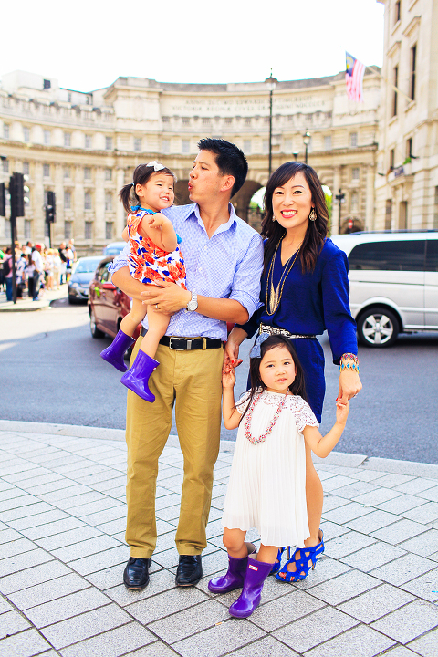 Family-outdoor-summer-photo-shoot-London-Big-Ben-Westminster_kids_40