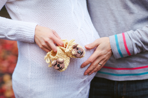 Pregnancy photoshoot london maternity couple wimbledon 47