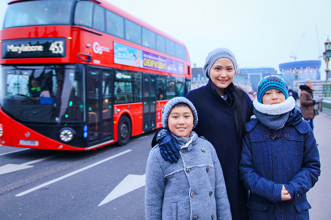 london family outdoor big ben westminster photo shoot kids winter_06
