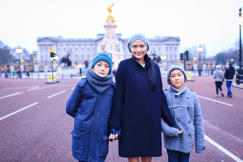 london family outdoor big ben westminster photo shoot kids winter_16