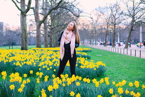 London outdoor spring photoshoot evening westminster big ben st james park piccadilly_17