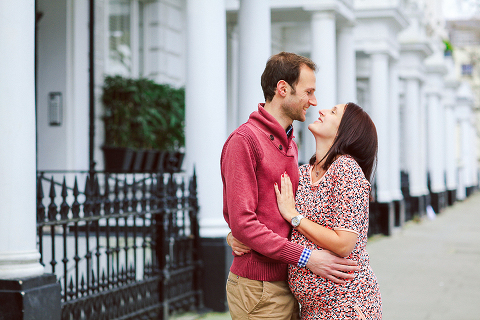 pregnancy photo shoot in notting hill london couple hyde park spring_ (15)