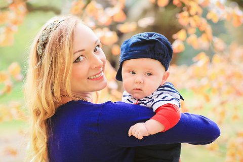 family spring outdoor photo shoot wimbledon london cannizaro park baby boy portrait _06